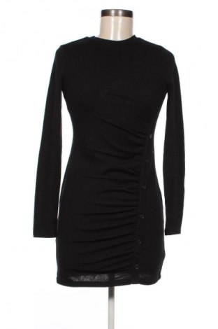 Šaty  Edited, Velikost M, Barva Černá, Cena  389,00 Kč