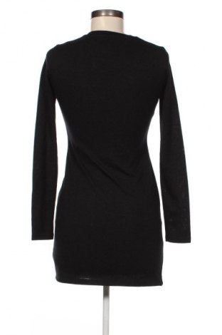 Šaty  Edited, Velikost M, Barva Černá, Cena  389,00 Kč