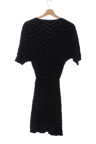 Šaty  Gestuz, Velikost XS, Barva Černá, Cena  269,00 Kč