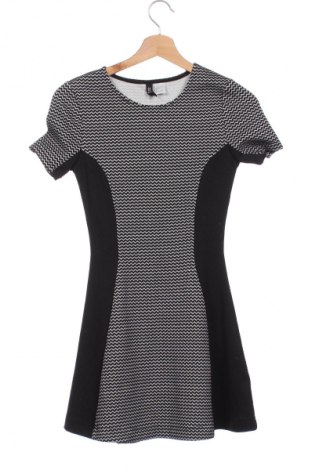 Šaty  H&M Divided, Velikost XS, Barva Vícebarevné, Cena  49,00 Kč