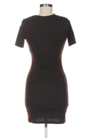 Šaty  H&M Divided, Velikost S, Barva Vícebarevné, Cena  49,00 Kč