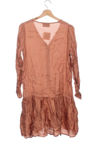 Šaty  Neo Noir, Velikost XS, Barva Popelavě růžová, Cena  49,00 Kč