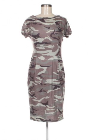 Рокля SHEIN, Размер S, Цвят Многоцветен, Цена 2,55 €