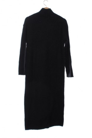 Рокля Selected Femme, Размер XS, Цвят Черен, Цена 30,16 €