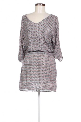 Šaty  United Colors Of Benetton, Velikost M, Barva Vícebarevné, Cena  129,00 Kč