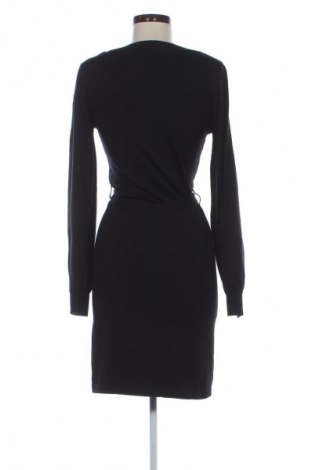 Šaty  VILA, Velikost S, Barva Černá, Cena  109,00 Kč