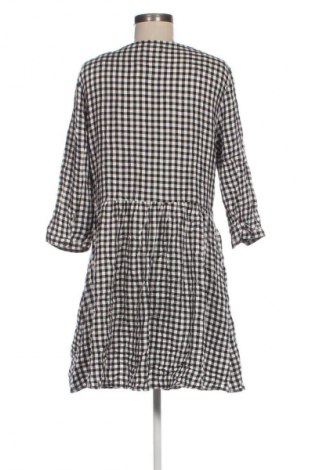 Kleid Yessica, Größe M, Farbe Mehrfarbig, Preis € 1,99