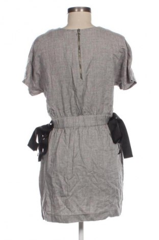 Рокля Zara Trafaluc, Размер S, Цвят Сив, Цена 2,55 €