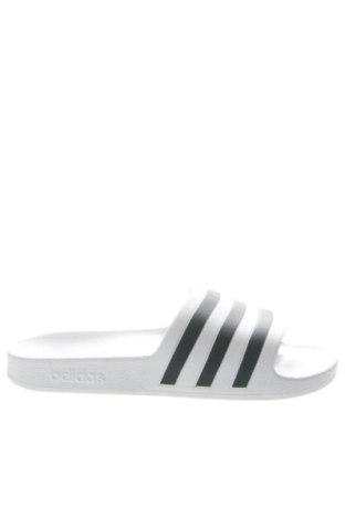 Papuci Adidas, Mărime 40, Culoare Alb, Preț 225,37 Lei, #136581655