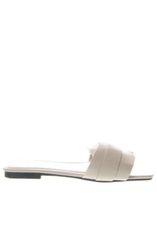 Papuci Unbranded, Mărime 36, Culoare Bej, Preț 135,92 Lei, #136559673