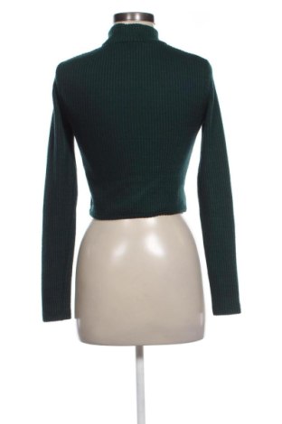 Дамска блуза Bershka, Размер S, Цвят Зелен, Цена 10,00 €