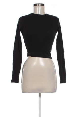 Дамска блуза Bershka, Размер S, Цвят Черен, Цена 7,66 €, #136604565