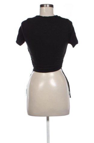Дамска блуза Boohoo, Размер M, Цвят Черен, Цена 16,36 €