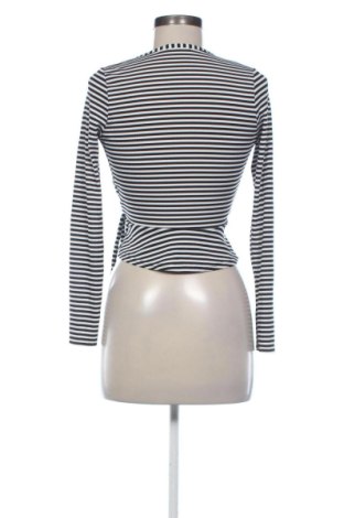 Дамска блуза Boohoo, Размер XS, Цвят Многоцветен, Цена 10,22 €