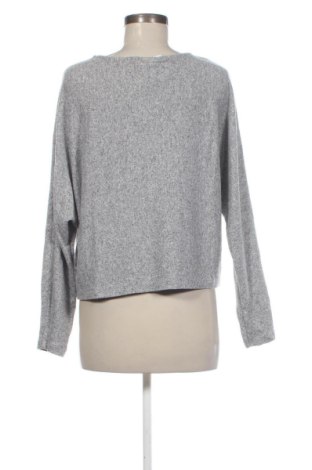 Dámská halenka H&M, Velikost M, Barva Šedá, Cena  275,00 Kč