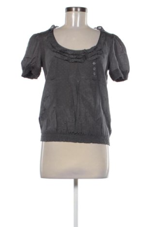 Dámská halenka Kimchi Blue, Velikost S, Barva Šedá, Cena  339,00 Kč, #136628603