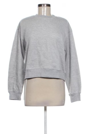 Дамска блуза Pull&Bear, Размер S, Цвят Сив, Цена 12,78 €, #136610991