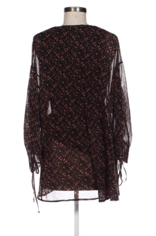 Dámská halenka Pull&Bear, Velikost S, Barva Vícebarevné, Cena  283,00 Kč