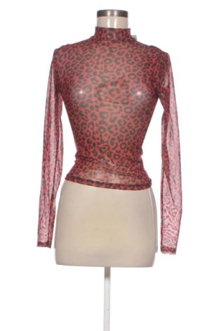 Damen Shirt Pull&Bear, Größe S, Farbe Mehrfarbig, Preis 11,99 €, #136653992