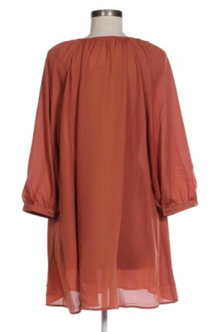 Bluzka damska Sara Lindholm, Rozmiar 5XL, Kolor Brązowy, Cena 91,99 zł