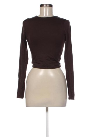 Дамска блуза Stradivarius, Размер M, Цвят Кафяв, Цена 10,22 €