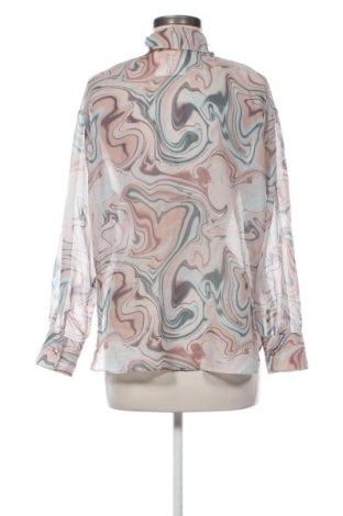 Дамска риза Bershka, Размер S, Цвят Многоцветен, Цена 13,29 €
