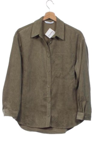 Дамска риза Stradivarius, Размер XS, Цвят Зелен, Цена 13,29 €