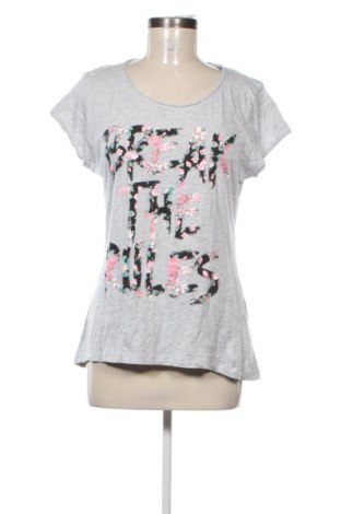 Дамска тениска Fb Sister, Размер XL, Цвят Многоцветен, Цена 9,20 €