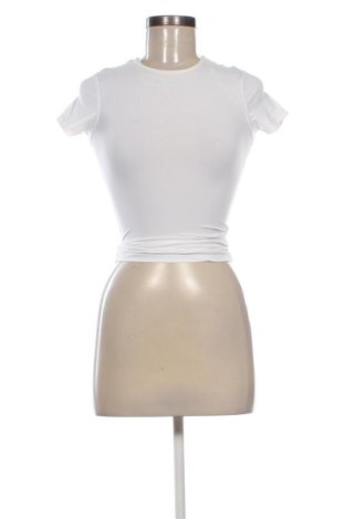 Damen T-Shirt Pull&Bear, Größe S, Farbe Weiß, Preis 18,99 €