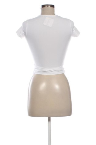 Damen T-Shirt Pull&Bear, Größe S, Farbe Weiß, Preis 18,99 €