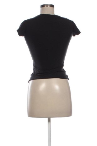Damen T-Shirt Pull&Bear, Größe M, Farbe Schwarz, Preis € 18,99