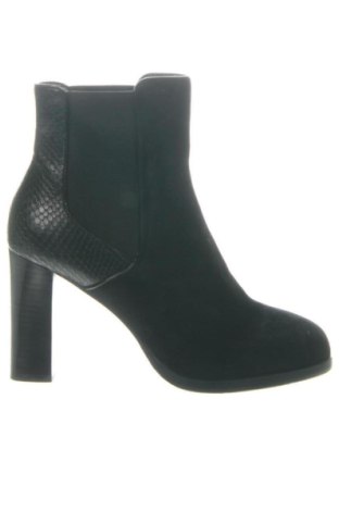 Botine de damă Joop!, Mărime 40, Culoare Negru, Preț 1.117,00 Lei, #136603046