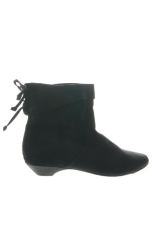 Damskie botki Obsel, Rozmiar 36, Kolor Czarny, Cena 107,99 zł, #136644975