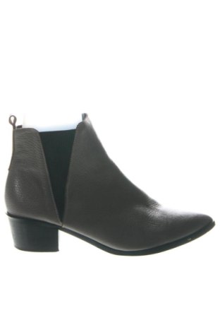 Dámské poltopánky Pieces, Veľkosť 39, Farba Hnedá, Cena  24,95 €, #136661513