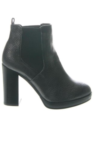 Botine de damă Unbranded, Mărime 36, Culoare Multicolor, Preț 205,25 Lei, #136644062