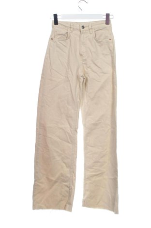 Дамски дънки Bershka, Размер XXS, Цвят Екрю, Цена 15,33 €