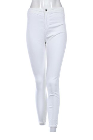 Damskie jeansy Bershka, Rozmiar M, Kolor Biały, Cena 80,38 zł