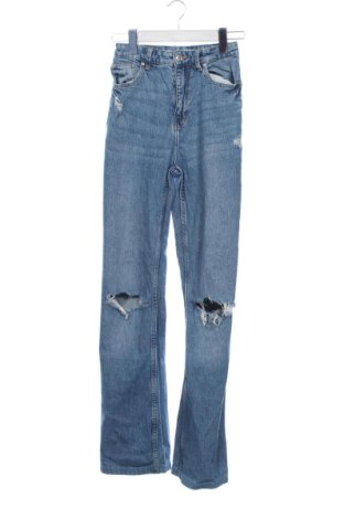 Damskie jeansy Bershka, Rozmiar XXS, Kolor Niebieski, Cena 80,38 zł