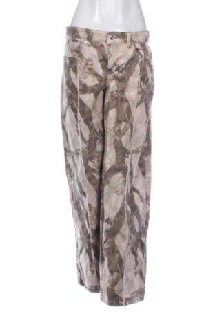 Дамски дънки Bershka, Размер L, Цвят Многоцветен, Цена 15,00 €