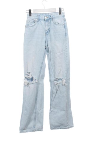 Γυναικείο Τζίν Bershka, Μέγεθος XXS, Χρώμα Μπλέ, Τιμή 15,00 €