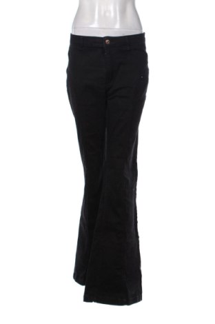 Blugi de femei Bershka, Mărime M, Culoare Negru, Preț 78,20 Lei, #136634943