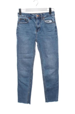Damskie jeansy Bershka, Rozmiar XS, Kolor Niebieski, Cena 36,99 zł, #136667782