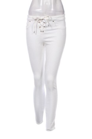 Damen Jeans Guess, Größe S, Farbe Weiß, Preis 38,00 €, #136582871