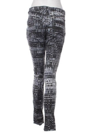 Дамски дънки H&M, Размер L, Цвят Многоцветен, Цена 15,33 €