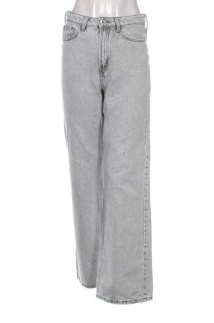 Damskie jeansy H&M, Rozmiar M, Kolor Czarny, Cena 80,38 zł