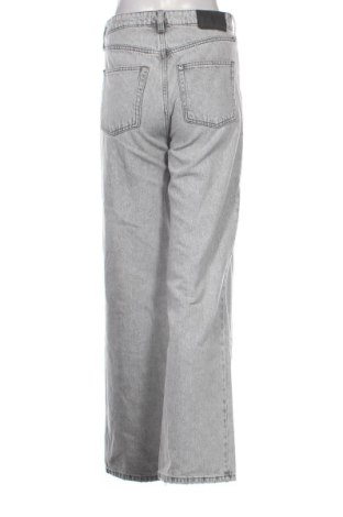 Damskie jeansy H&M, Rozmiar M, Kolor Czarny, Cena 80,38 zł
