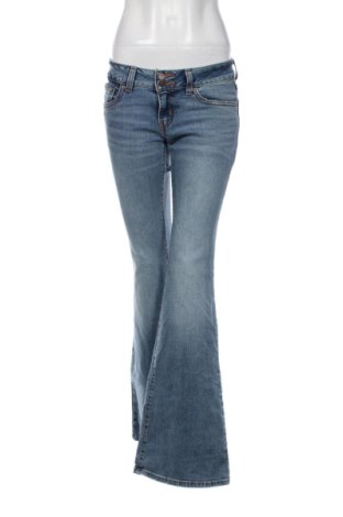Дамски дънки Levi's, Размер S, Цвят Син, Цена 31,18 €