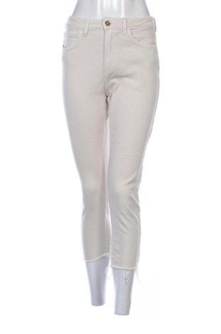 Дамски дънки ONLY, Размер S, Цвят Екрю, Цена 21,47 €, #136567816