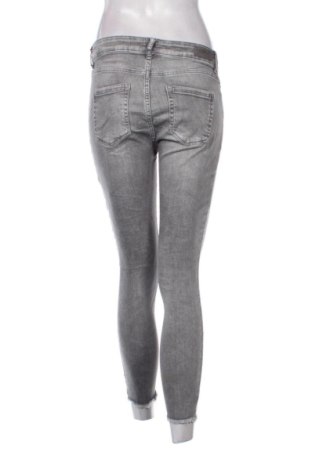 Дамски дънки ONLY, Размер L, Цвят Сив, Цена 17,89 €