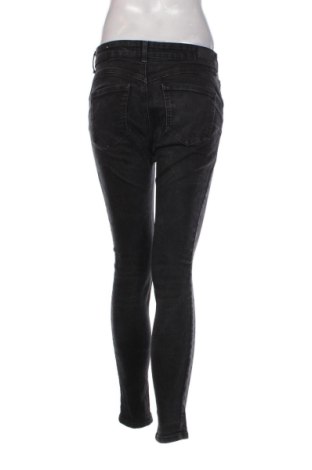 Damskie jeansy Pull&Bear, Rozmiar L, Kolor Czarny, Cena 79,15 zł
